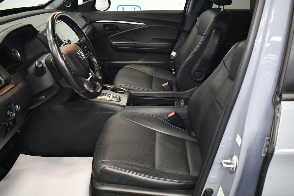 Thumbnail: 2023 Honda Passport - 6