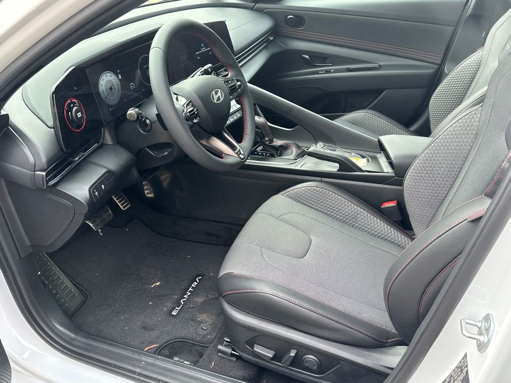 2025 Hyundai Elantra N Line - 8