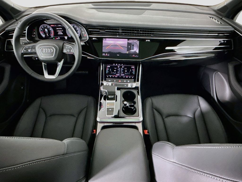 Thumbnail: 2026 Audi Q7 - 13
