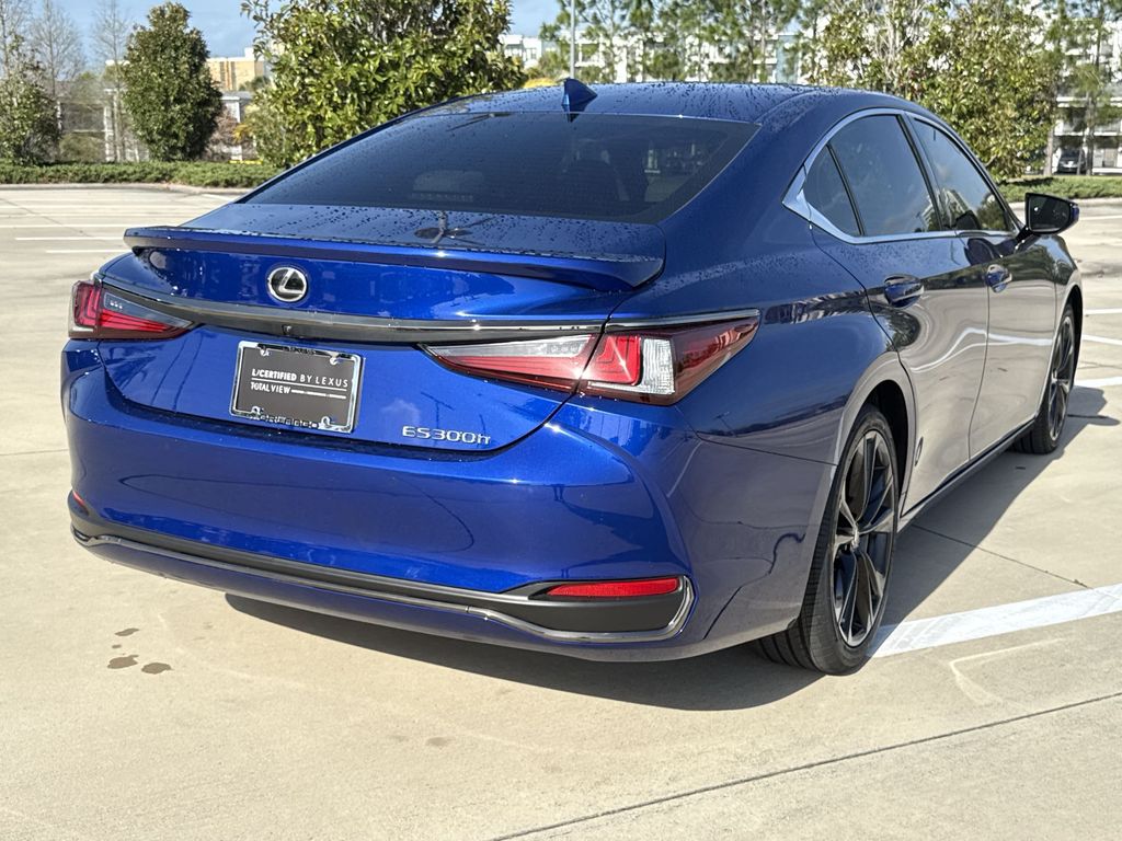 Thumbnail: 2023 Lexus ES - 11