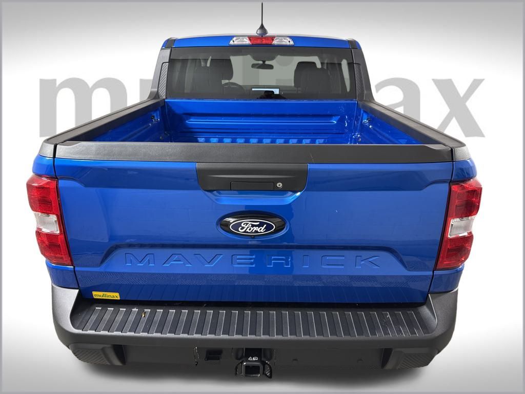 2025 Ford Maverick XLT photo 9