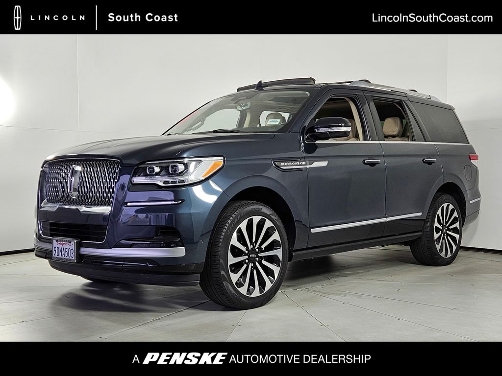 Thumbnail: 2022 Lincoln Navigator - 1