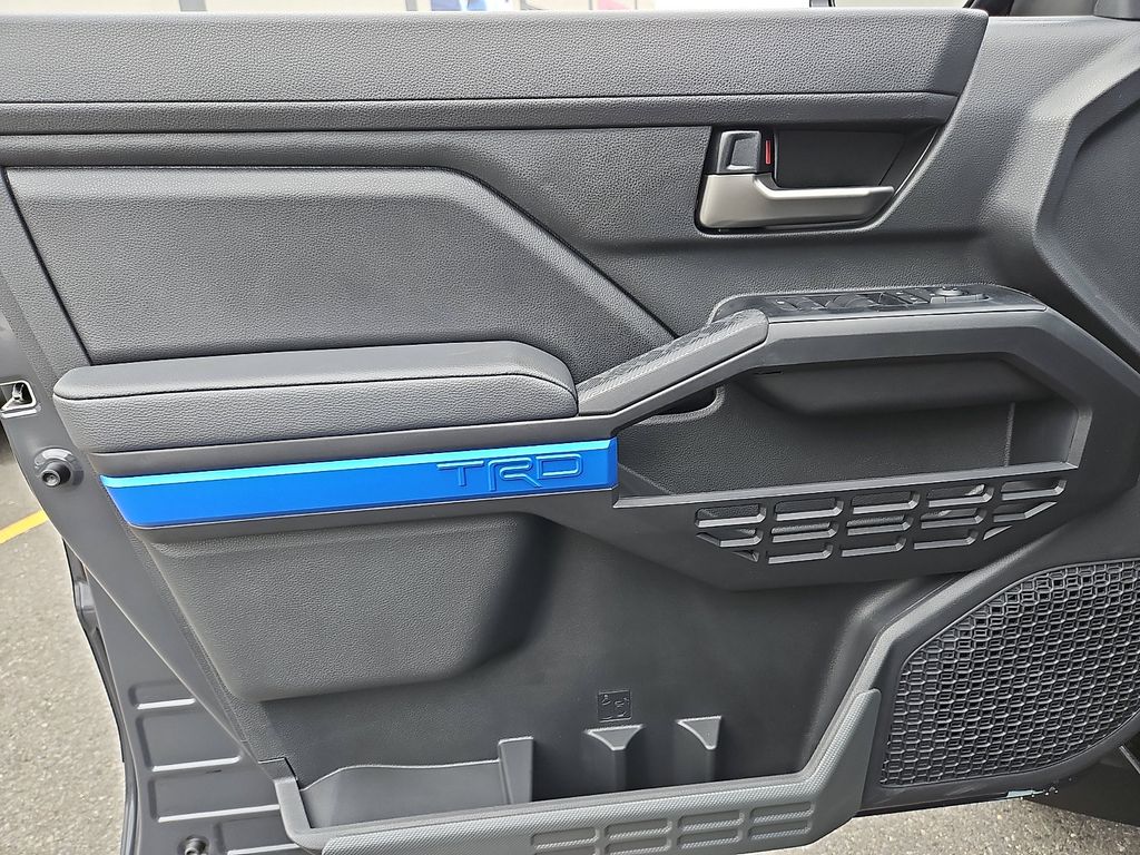 Thumbnail: 2025 Toyota Tacoma - 9