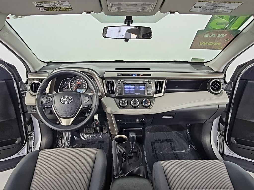 Thumbnail: 2015 Toyota RAV4 - 23