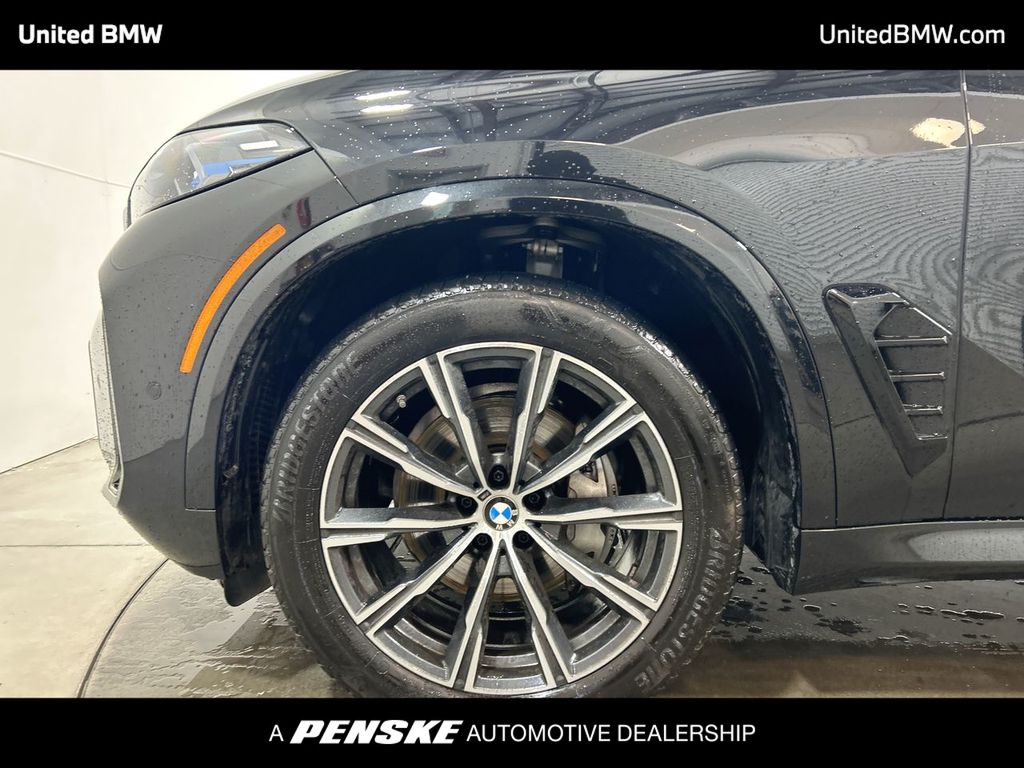 Thumbnail: 2025 BMW X5 - 10
