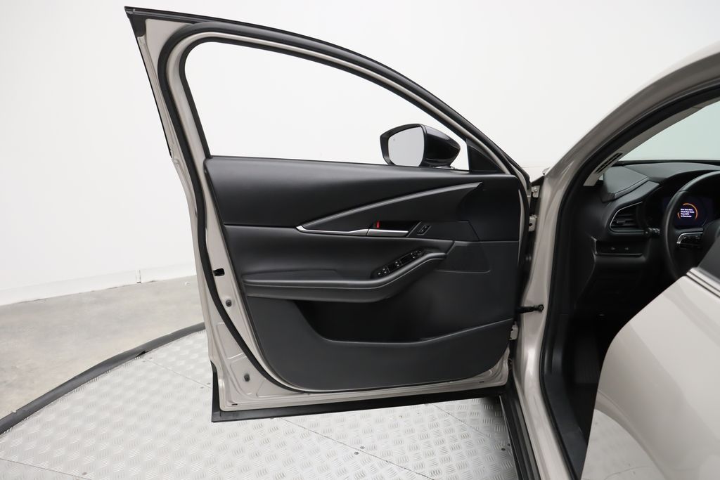 2024 Mazda CX-30 Select 16