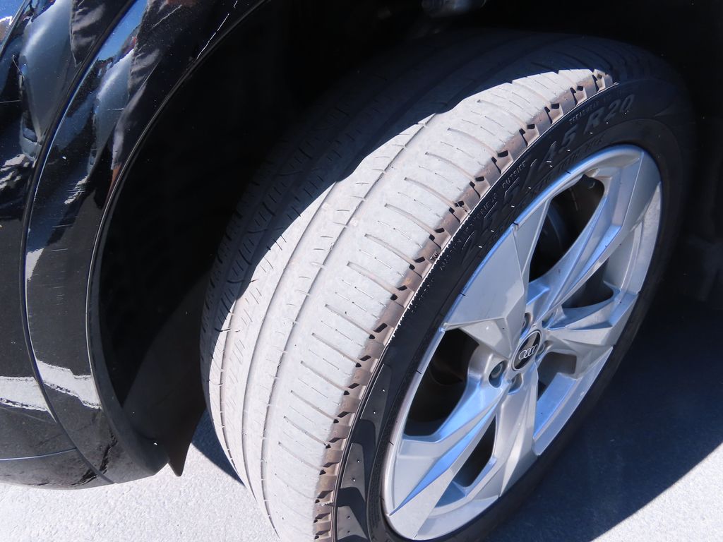 Thumbnail: 2021 Audi Q5 - 14