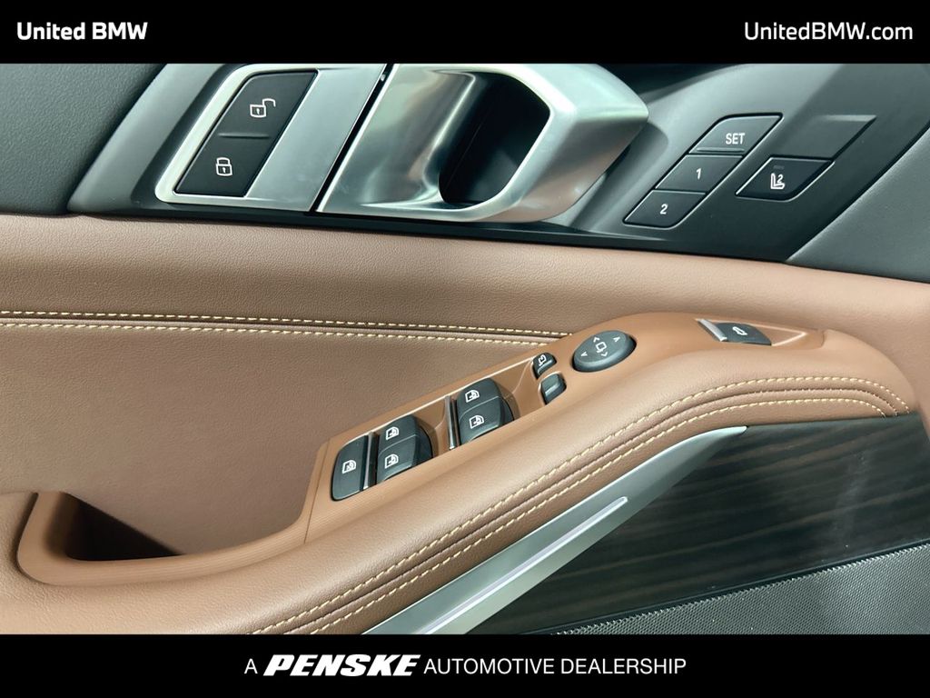 Thumbnail: 2026 BMW X5 - 11