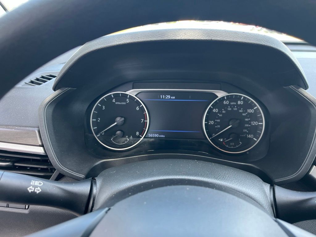 2024 Brilliant Silver Metallic Nissan Altima 2.5 SV FWD Sedan