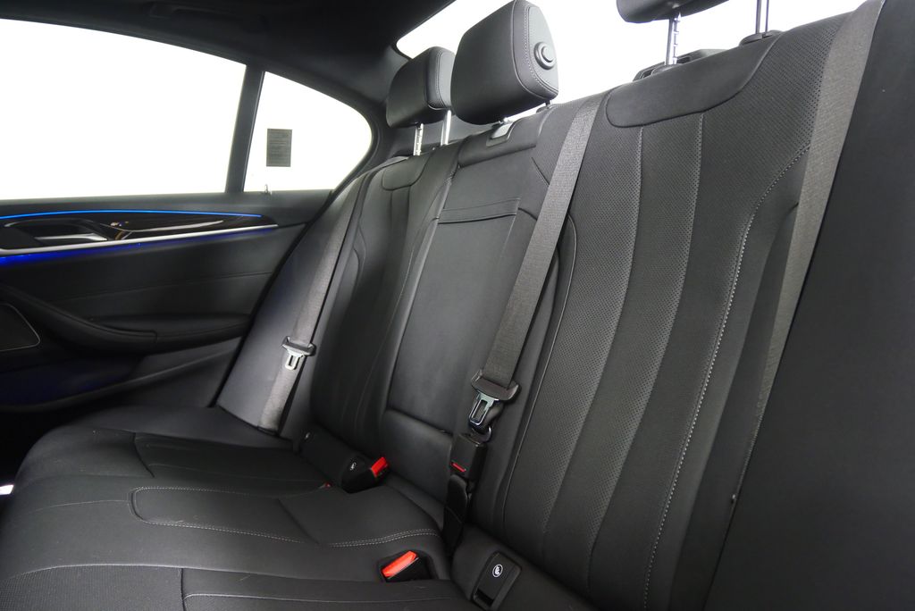 Thumbnail: 2023 BMW 5 Series - 15