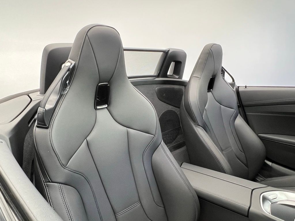 Thumbnail: 2026 BMW Z4 - 12