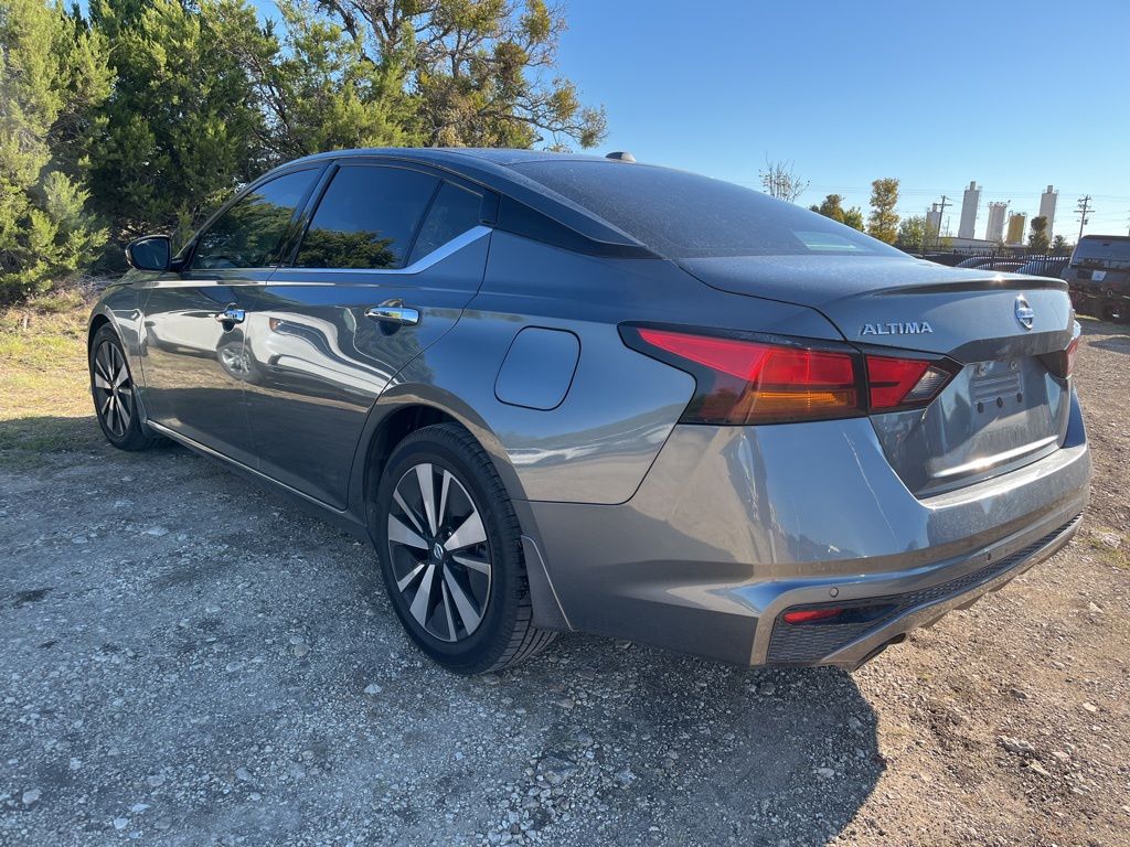 Thumbnail: 2020 Nissan Altima - 4