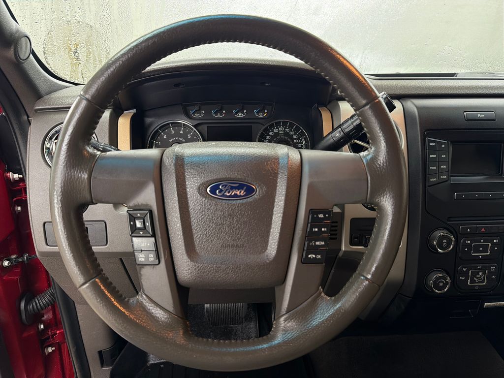 Used 2013 Red Ford XLT image 16