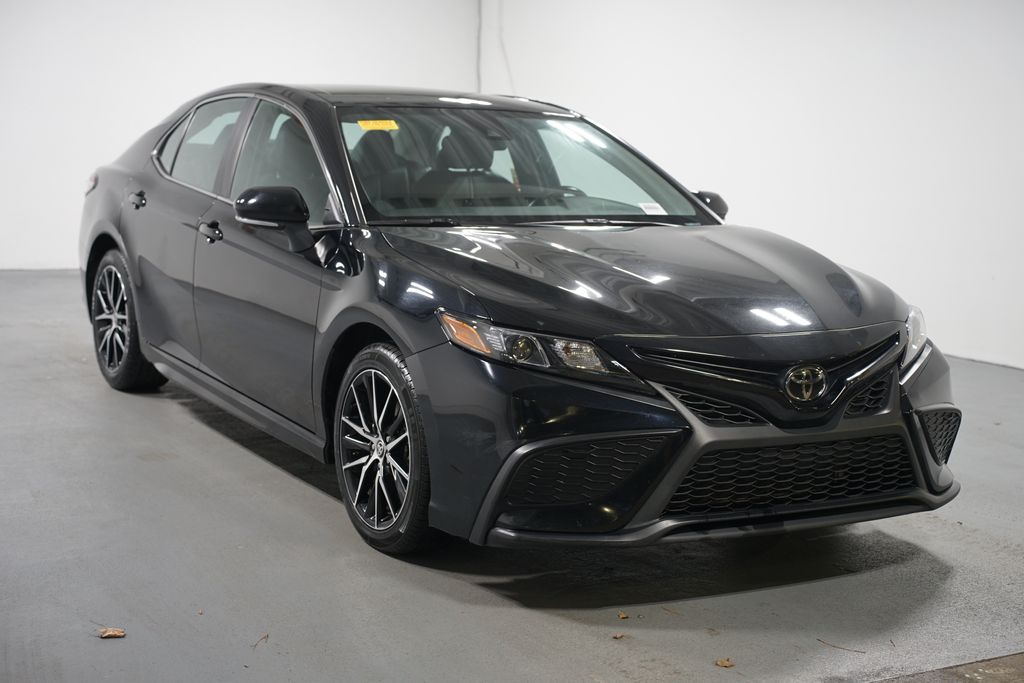 Thumbnail: 2024 Toyota Camry - 3