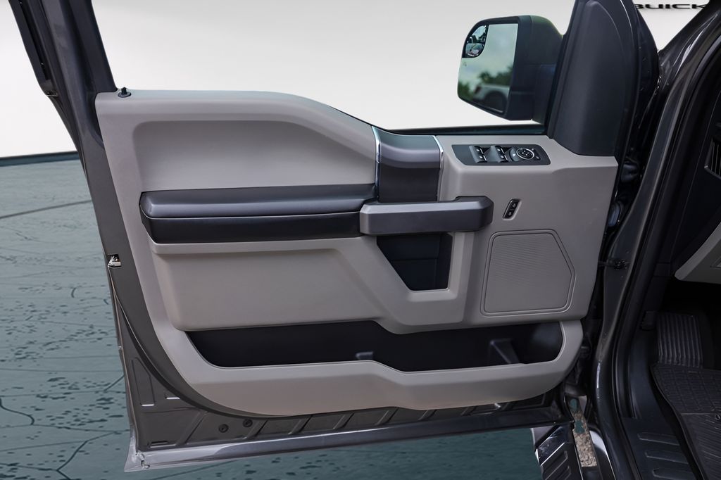 Used Car 2020 Ford F-150  Xlt For Sale Under $25,000 In Austin, Texas