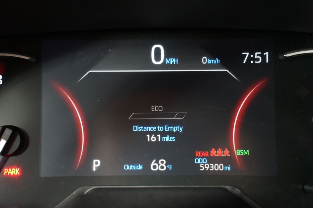 2023 Toyota RAV4 XLE 16