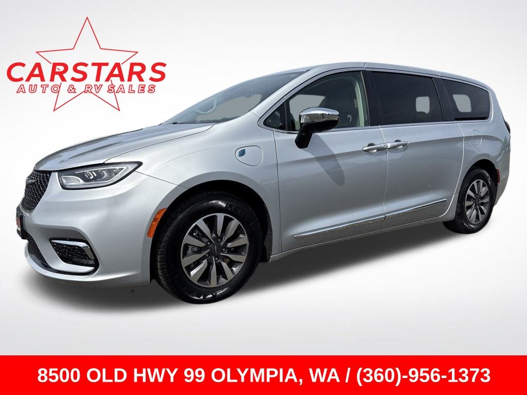 2023 Silver Mist Clearcoat Chrysler Pacifica Limited FWD Van