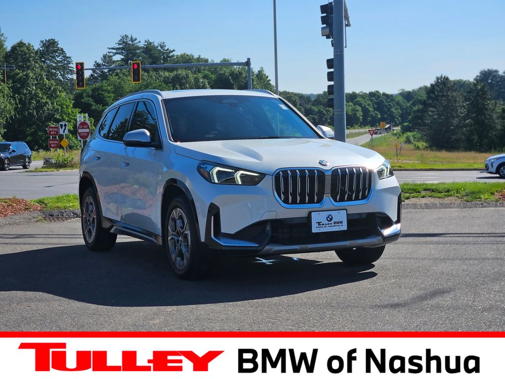 Mineral White Metallic 2024 BMW X1 SUV / Crossover All-Wheel Drive 7-Speed Automatic