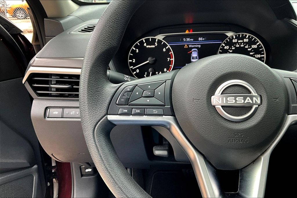 2024 Nissan Altima 2.5 SV - 11