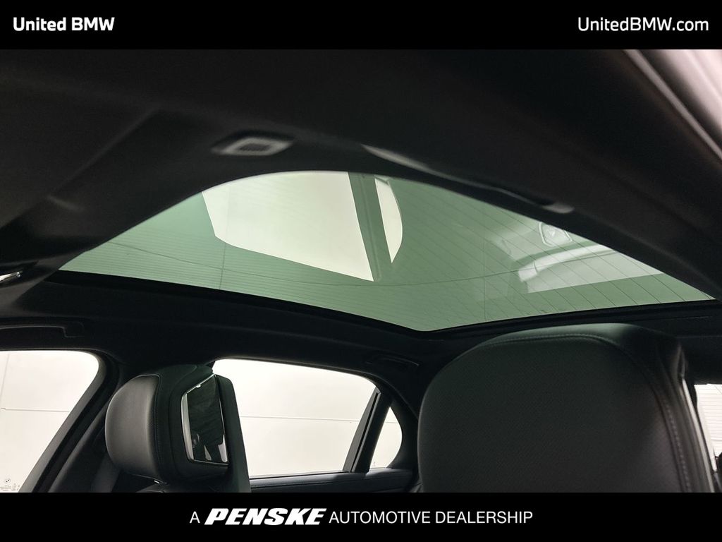 Thumbnail: 2026 BMW 7 Series - 20