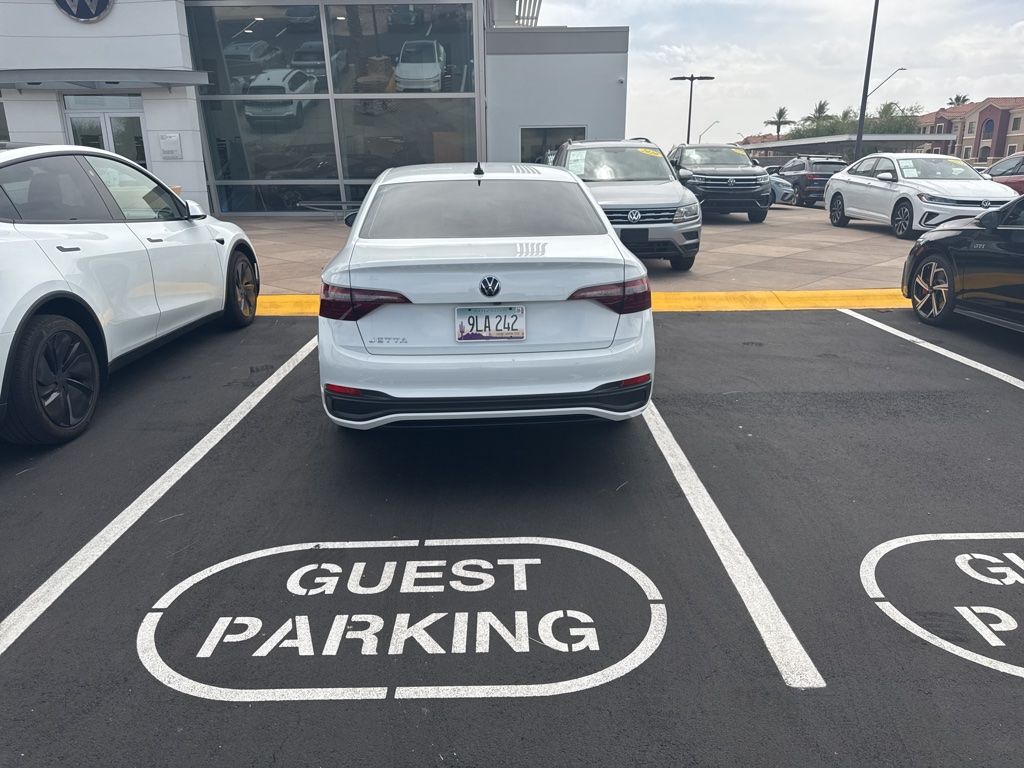 Thumbnail: 2023 Volkswagen Jetta - 8