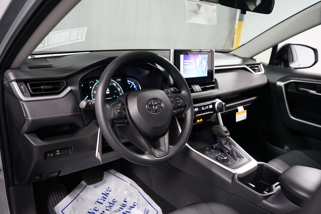 Thumbnail: 2025 Toyota RAV4 - 11