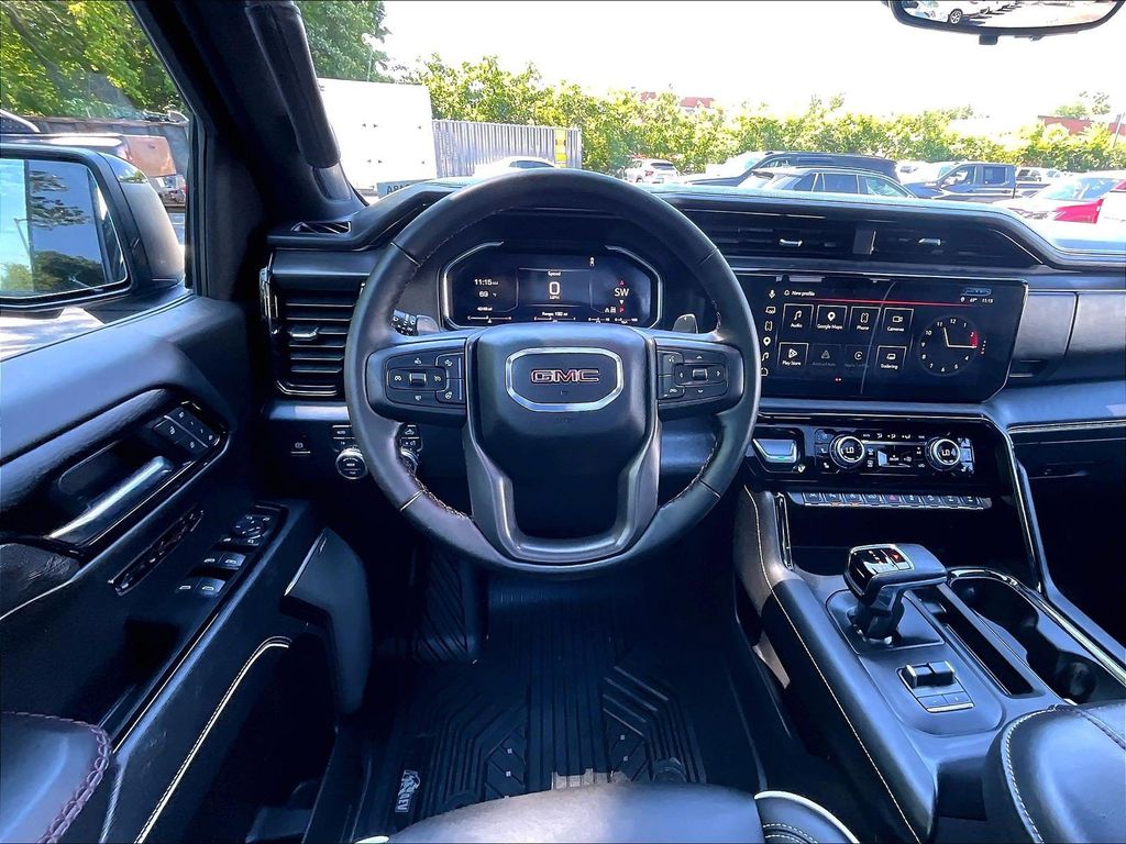 2026 GMC Sierra 1500 — photo 16