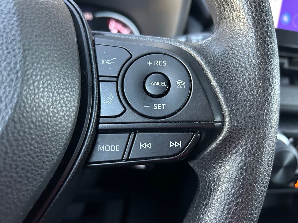 Thumbnail: 2023 Toyota RAV4 - 18