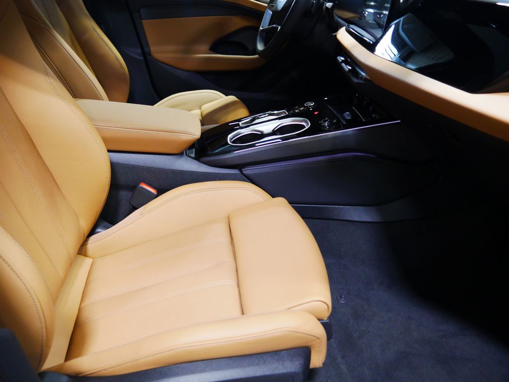 Thumbnail: 2026 Audi A6 - 19