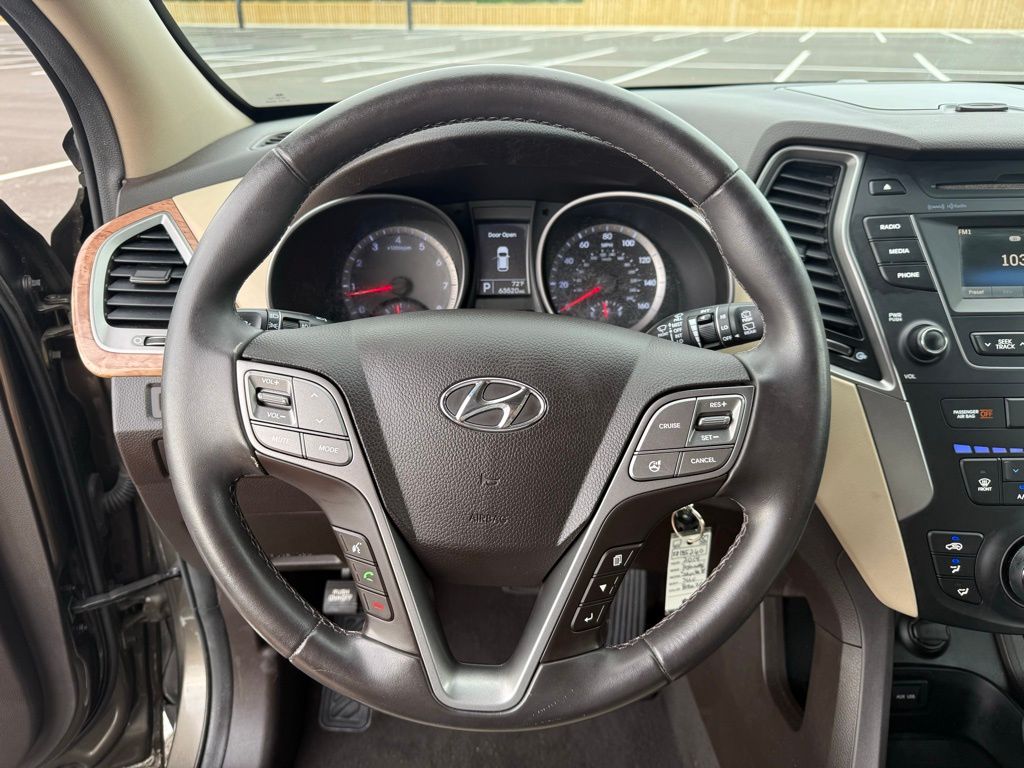 Thumbnail: 2014 Hyundai Santa Fe - 16