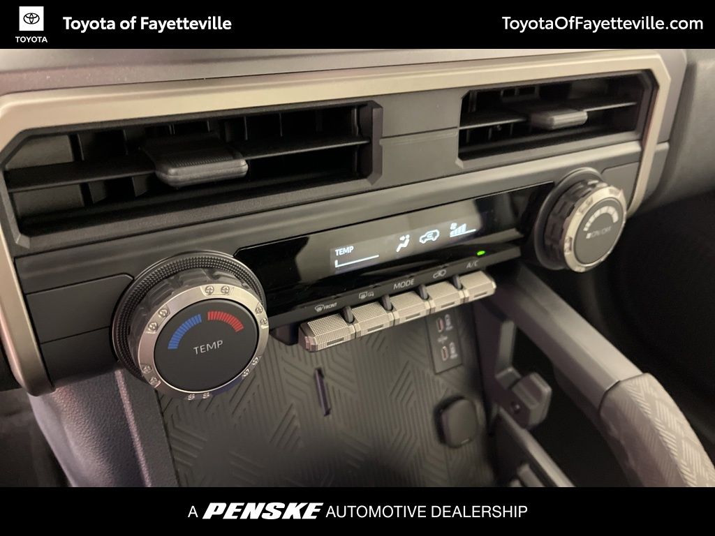 Thumbnail: 2025 Toyota 4Runner - 31