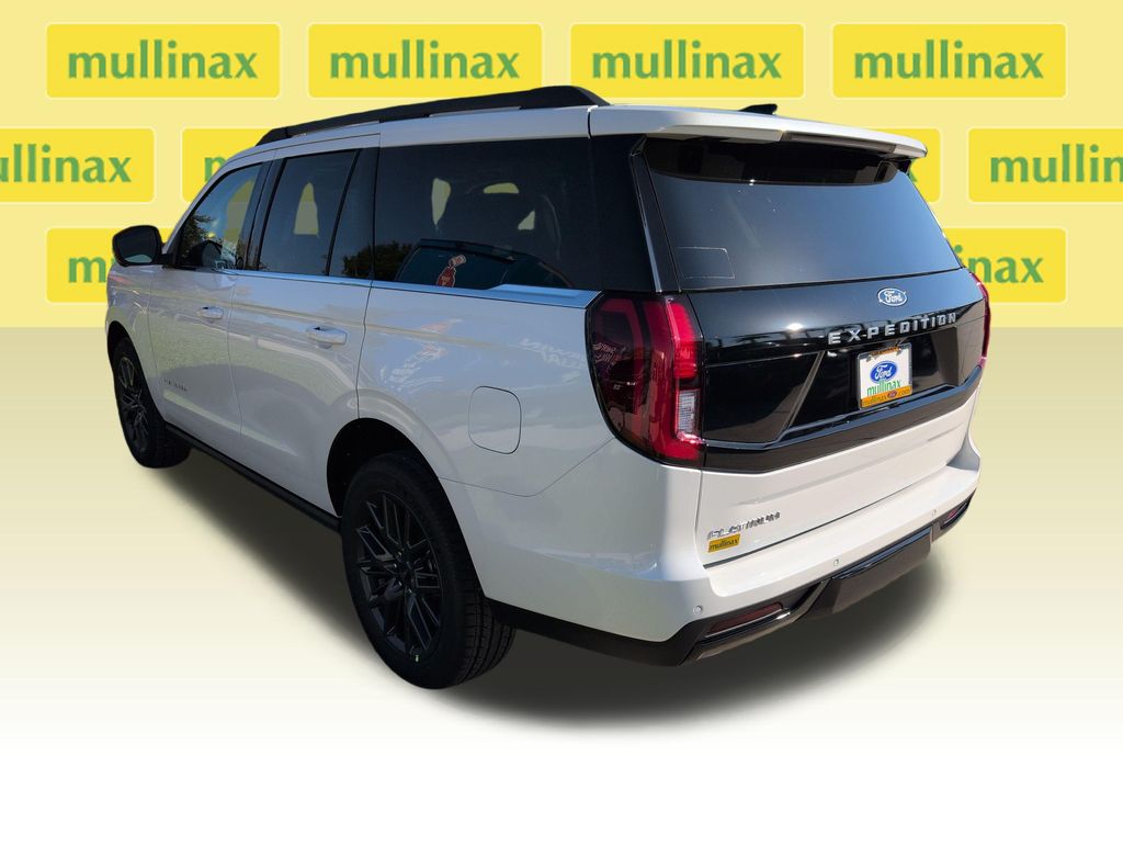 New 2027 White Ford Platinum image 11