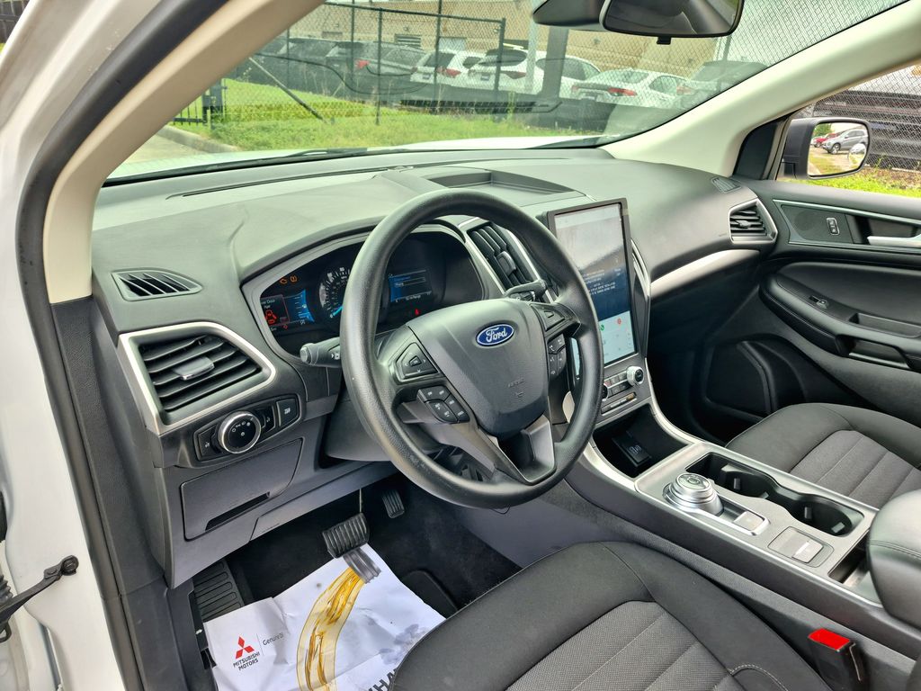 2024 Ford Edge SE White at Shottenkirk Kia Fort Bend