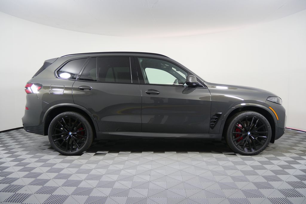 Thumbnail: 2026 BMW X5 - 2