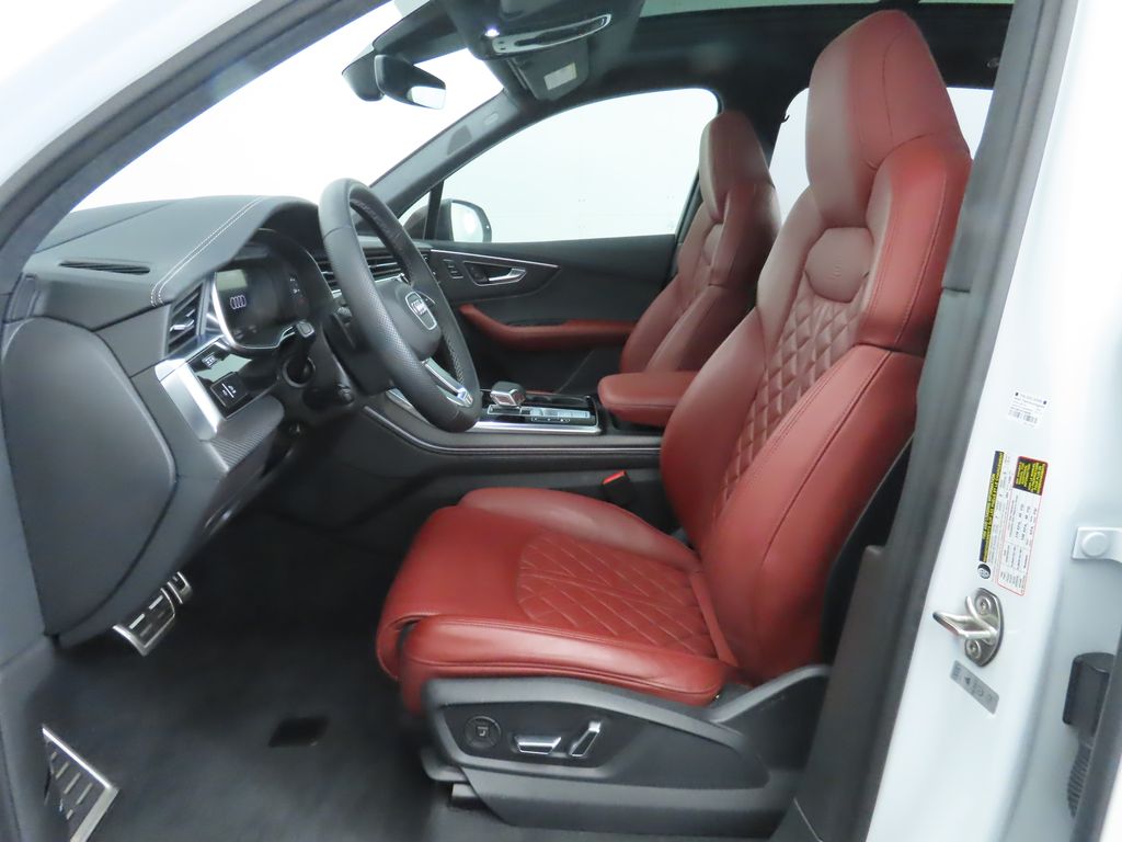Thumbnail: 2025 Audi SQ7 - 20