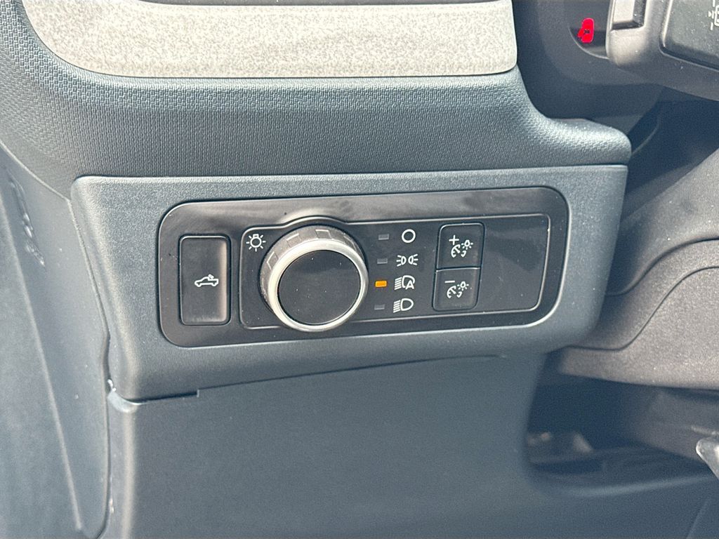Used 2024 White Ford XLT image 10