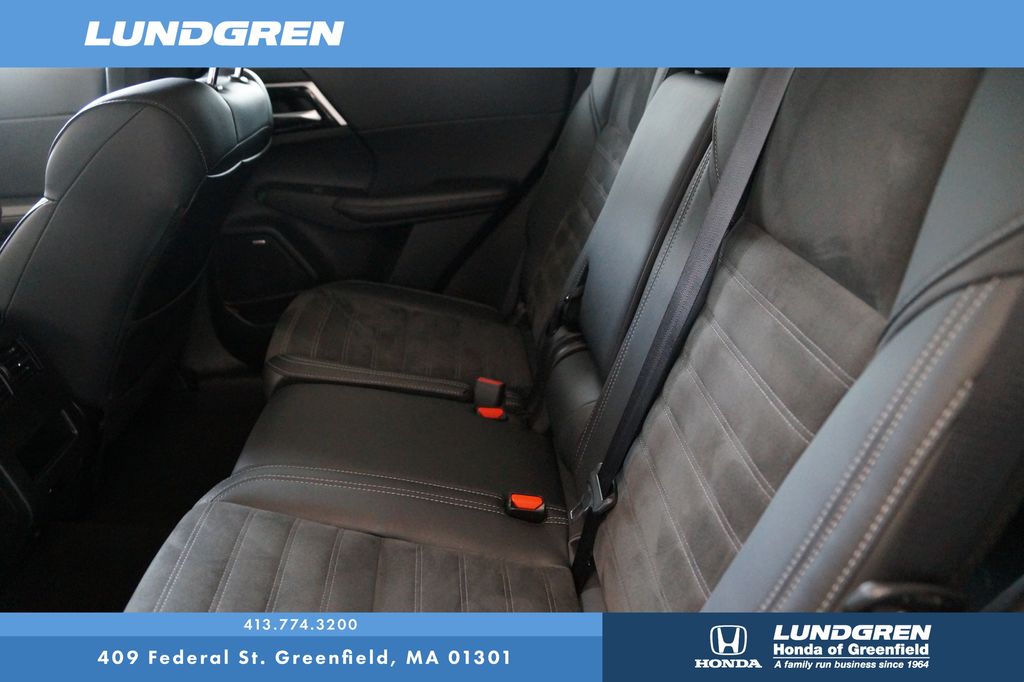 Used 2025 Mitsubishi Outlander SUV