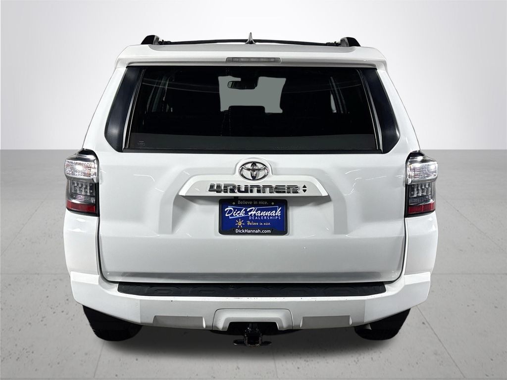 2022 Toyota 4Runner SR5