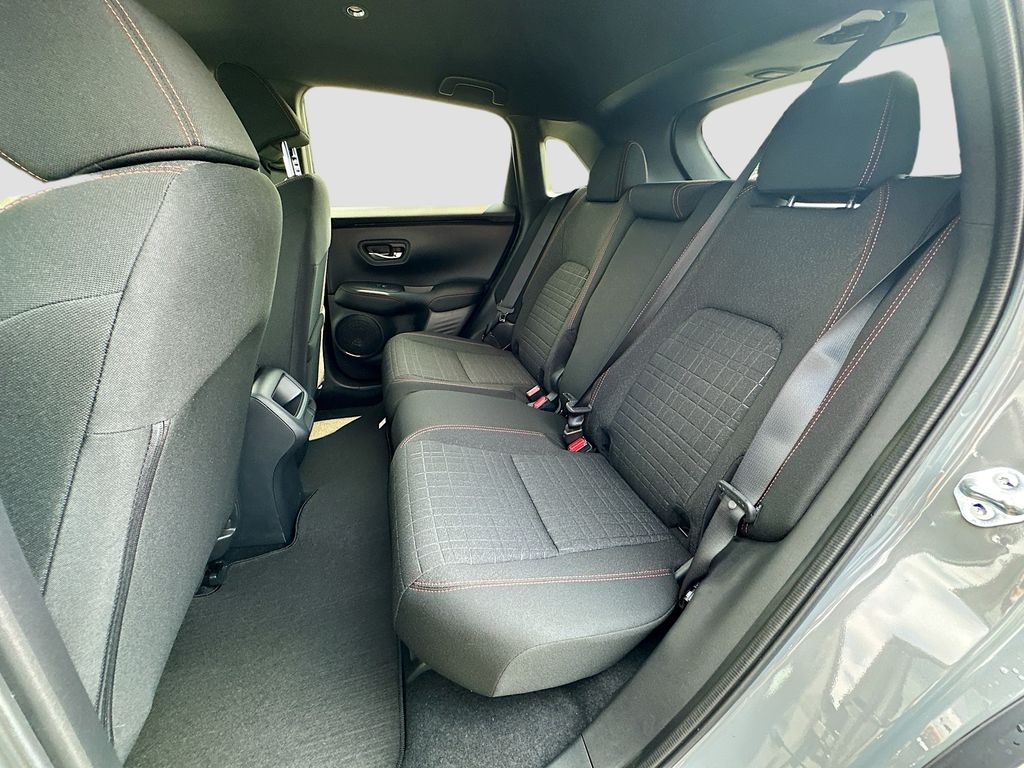 2025 Honda HR-V Sport 16