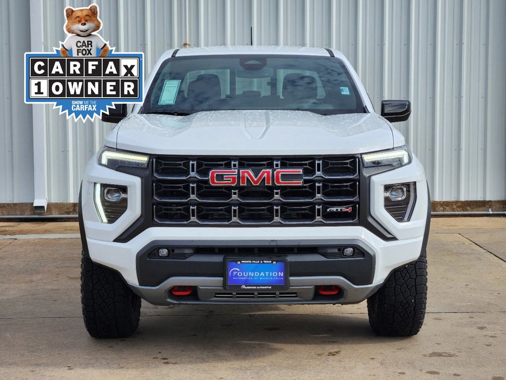 2023 GMC Canyon AT4 2