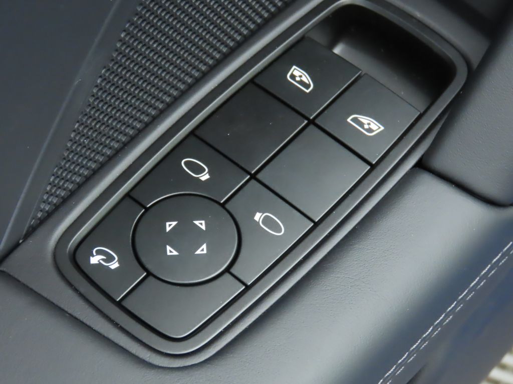 Thumbnail: 2025 Porsche 911 - 26