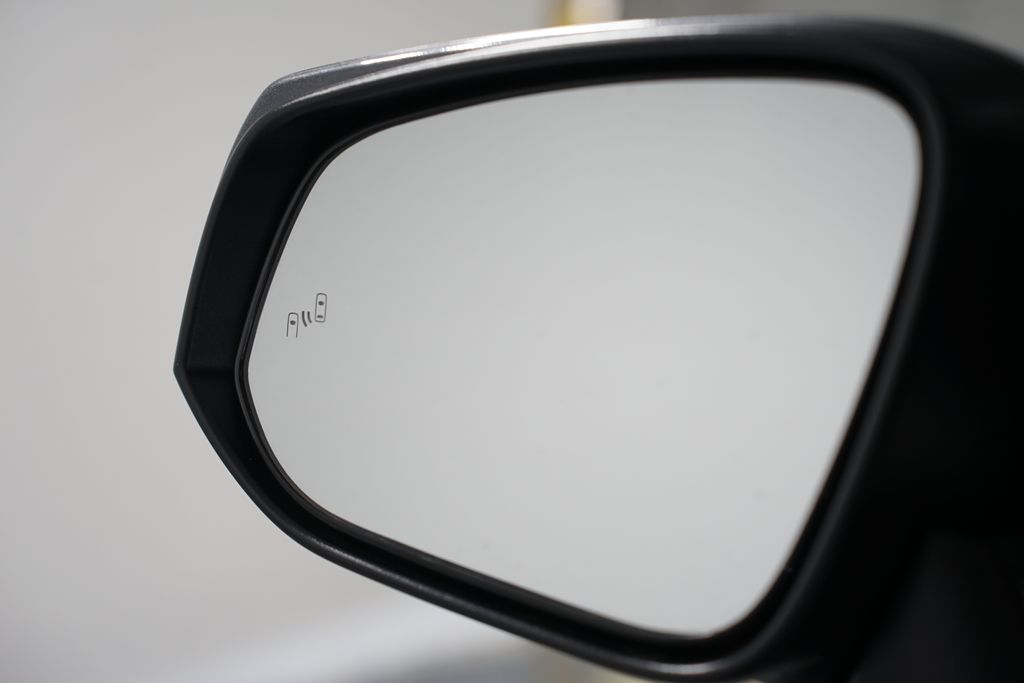 Thumbnail: 2025 Toyota RAV4 - 26