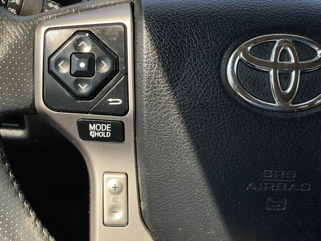 Thumbnail: 2017 Toyota 4Runner - 15
