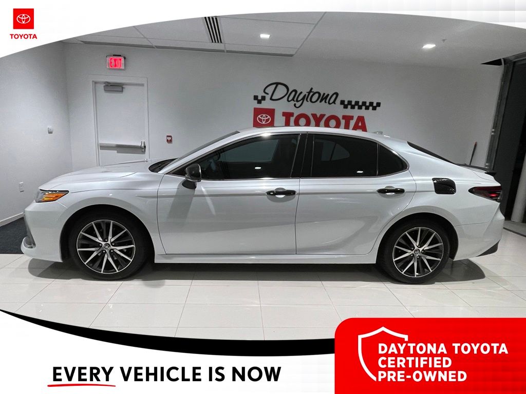 Used 2022 Toyota Camry Hybrid Sedan