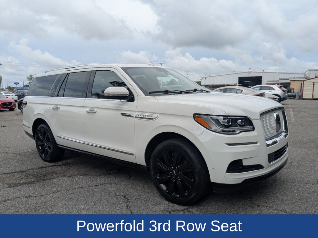 2023 Lincoln Navigator L Reserve