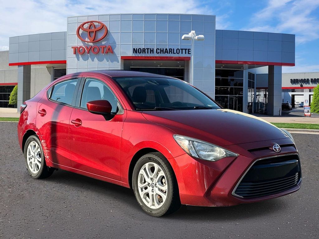 Pulse 2018 Toyota Yaris iA Sedan Front-Wheel Drive 6-Speed Automatic