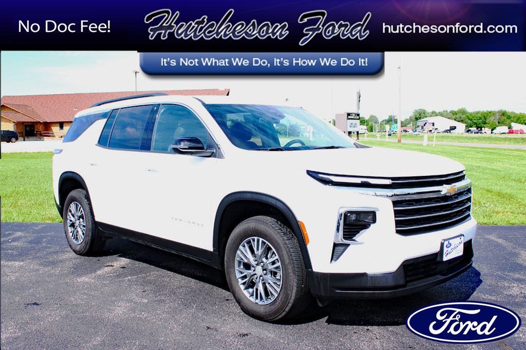 Summit White 2025 Chevrolet Traverse LT FWD SUV / Crossover Front-Wheel Drive 8-Speed Automatic