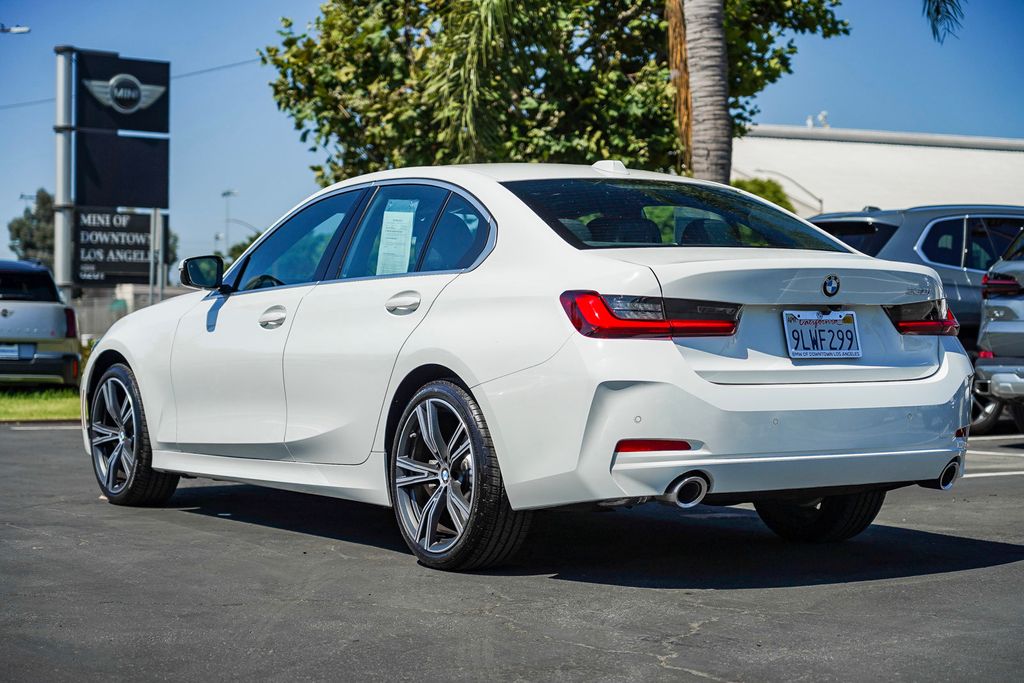 2024 BMW 3 Series 330i 6