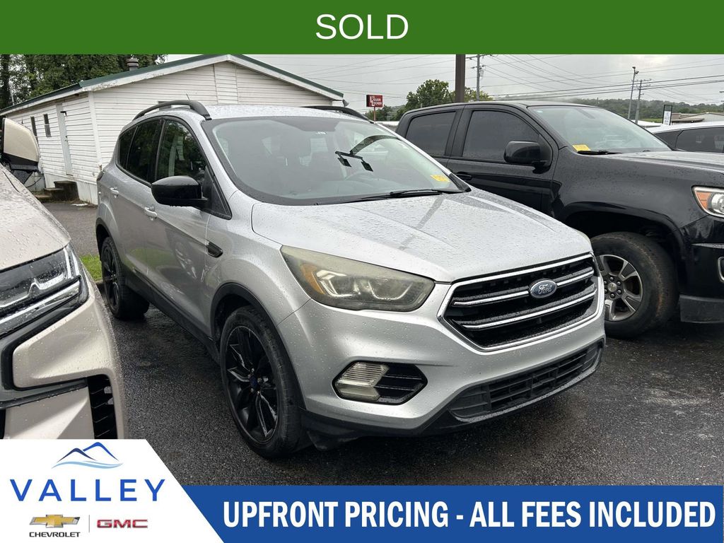Ingot Silver 2017 Ford Escape SUV / Crossover Front-Wheel Drive 6-Speed Automatic