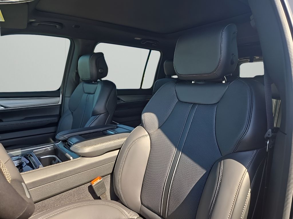 Used Car 2025 Jeep Wagoneer  Series Ii For Sale Under $70,000 In Austin, Texas